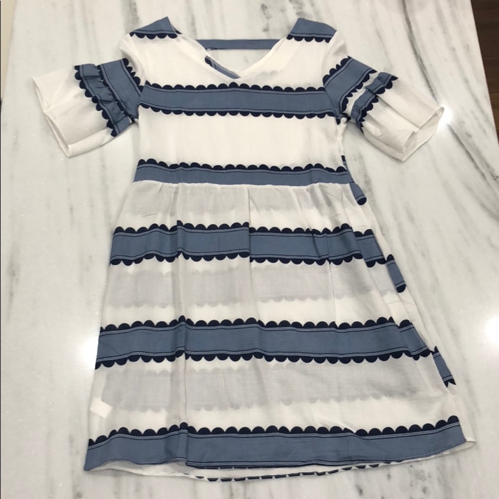 Blue and white pattern dress